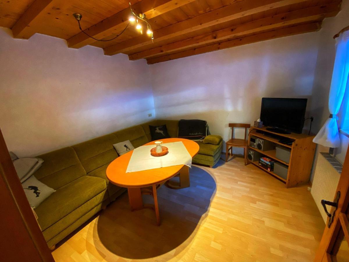 ניוסטיפט אים סטובאיטל Ferienhaus Falbeson מראה חיצוני תמונה